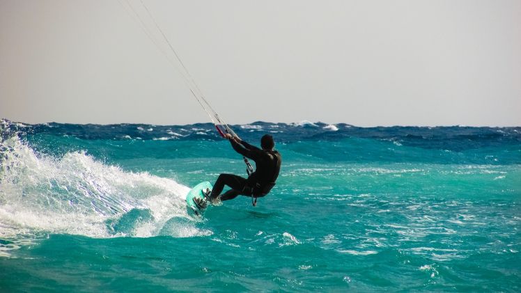boracay kite surfing