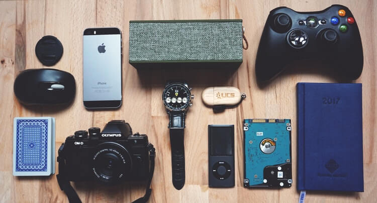avoid-overpacking-travelling-extra-gadgets-2019-03-12-08-55