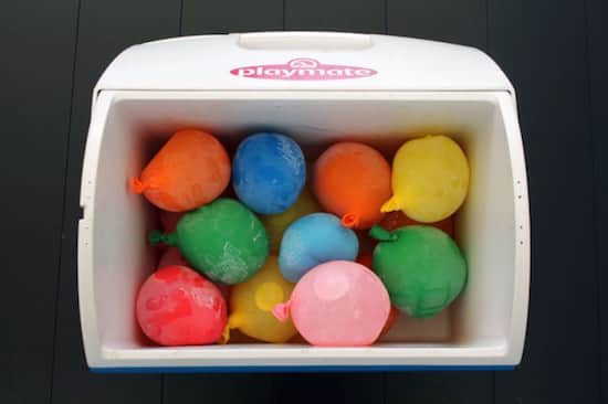 beach-must-have-water-balloons