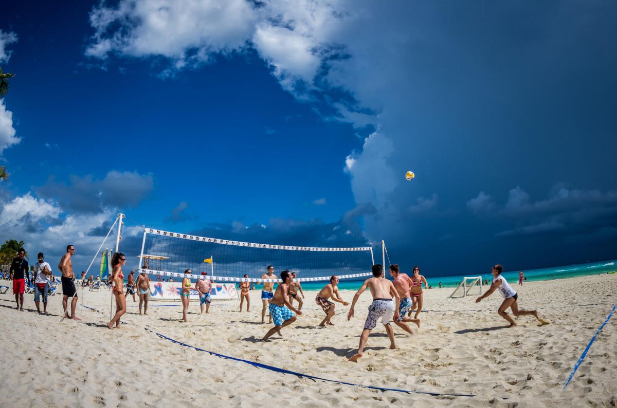 boracay-group-volley-ball-large