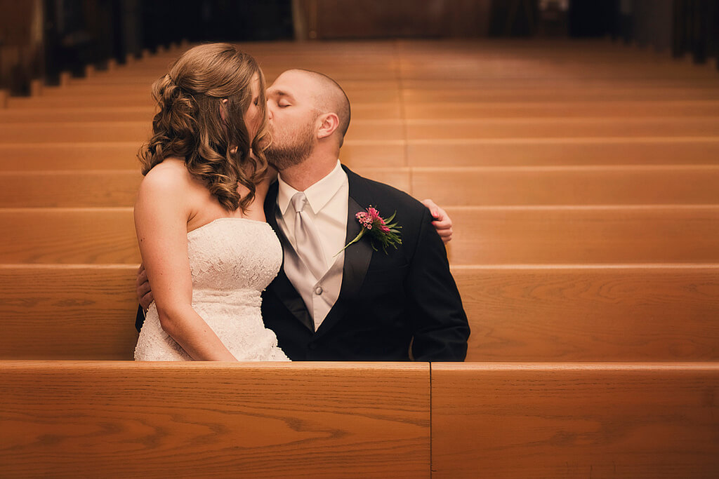church-wedding-kiss