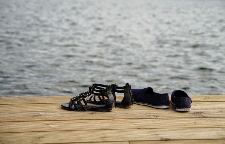 sandals reconsider flip flops